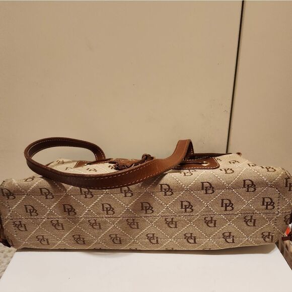 Vtg. Mint  Dooney & Bourke Signature Logo Brn/Tan Canvas w/Leather Trim Handbag - Picture 16 of 16